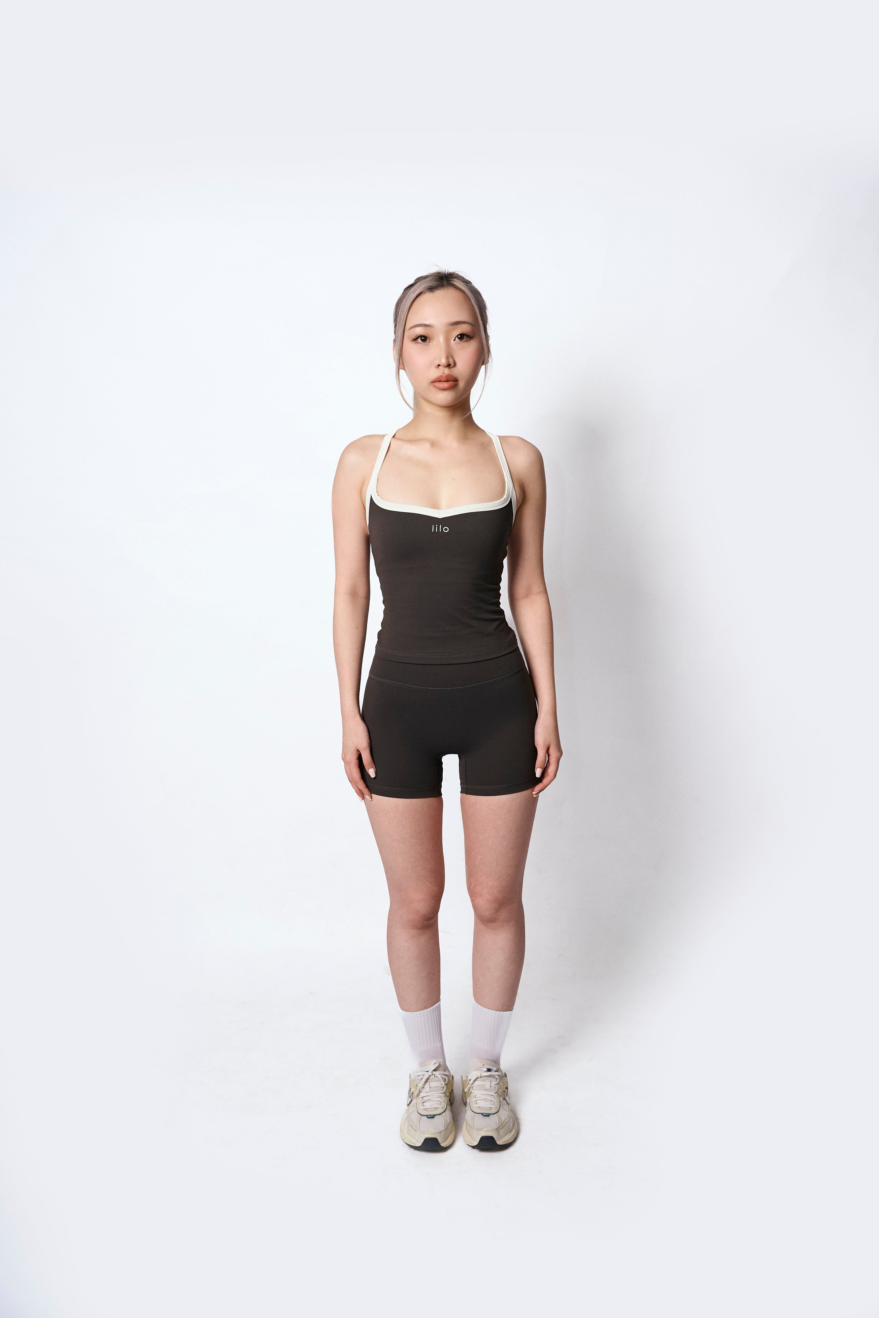 Archive Invisible Scrunch Shorts - Lilo Gray